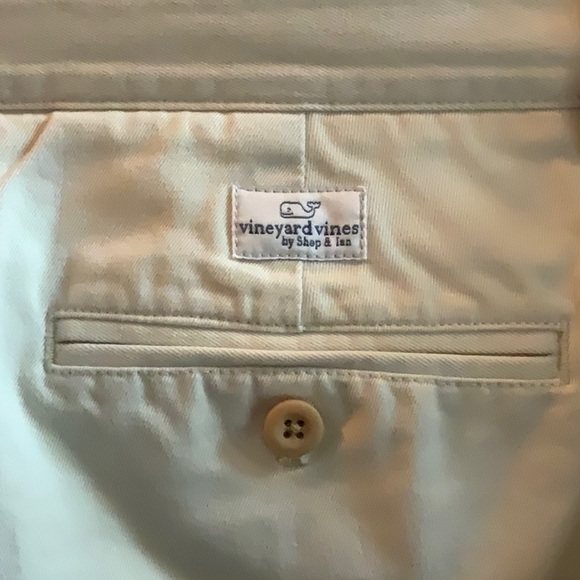Vineyard Vines Club Short- Size 34 - Picture 3 of 9